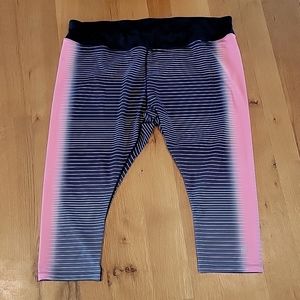 Women's capri leggings 26/28